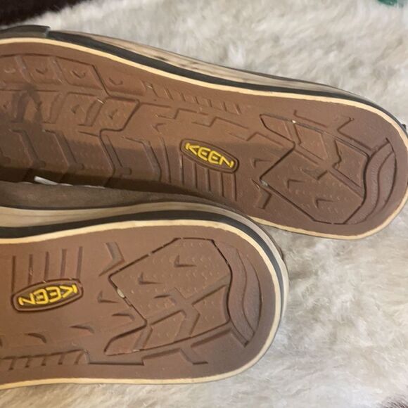 Keen shoes 9.5 (5220) - Picture 7 of 8
